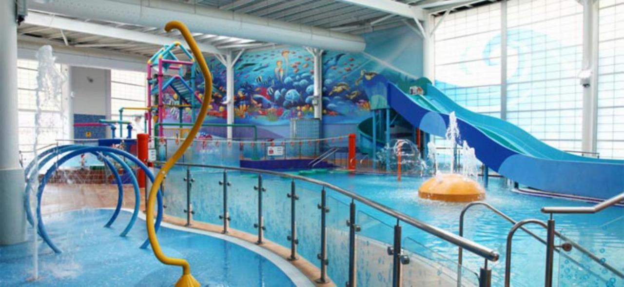 Blue Dolphin Holiday Park Gristhorpe Buitenkant foto