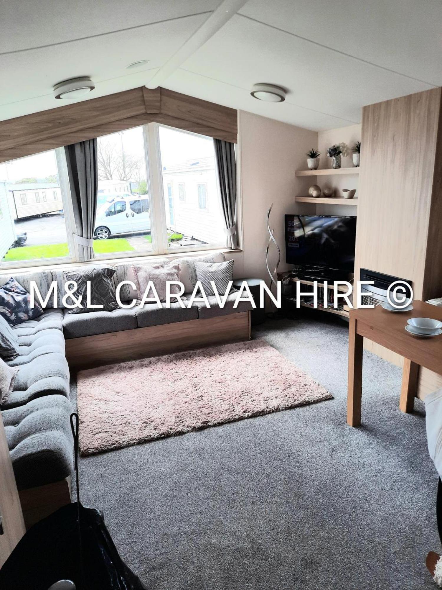 Blue Dolphin Holiday Park Gristhorpe Buitenkant foto